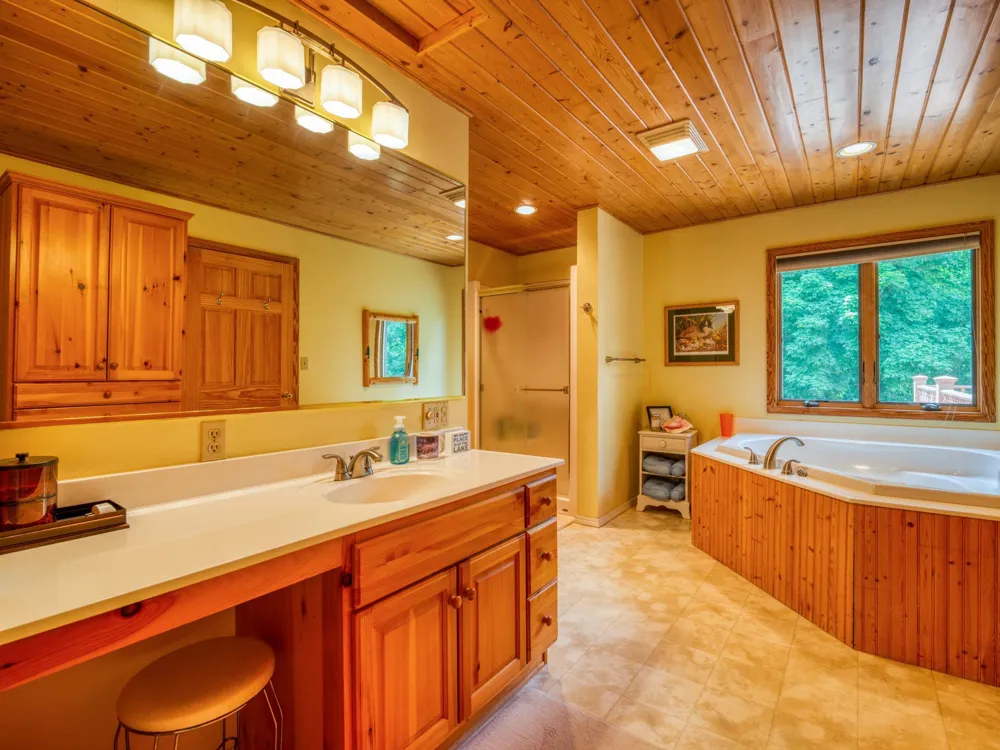 17428 Park Avenue SE Erskine, MN 56535