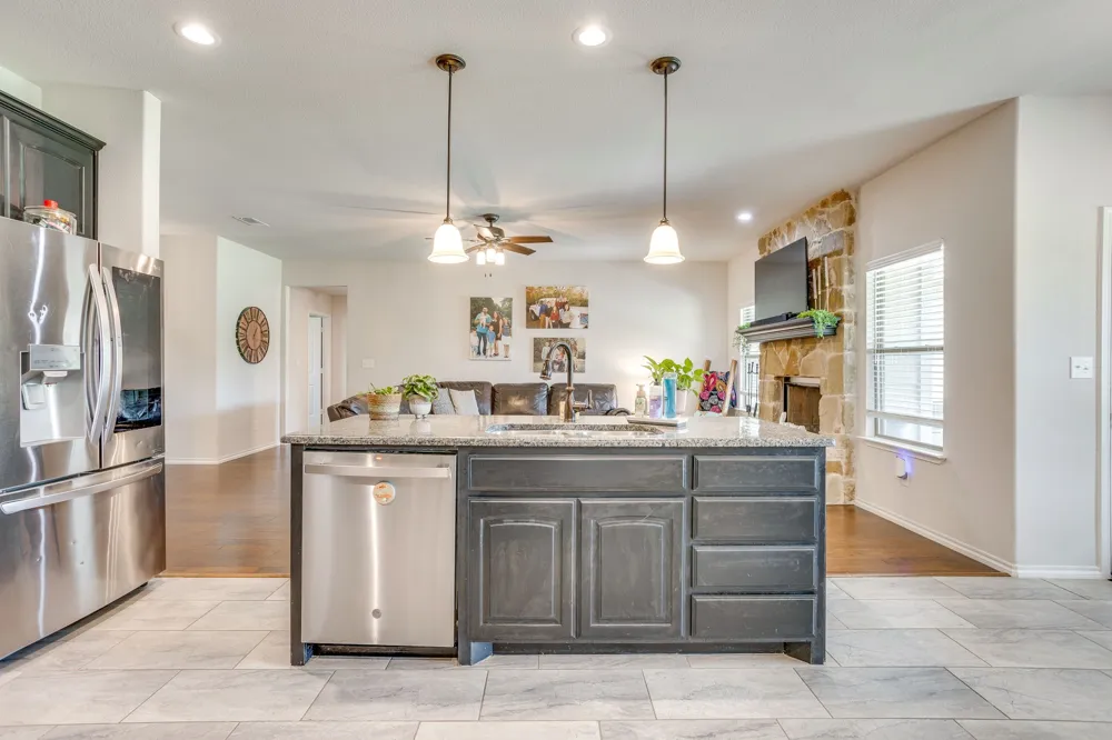 7809 Emersyn Drive Rio Vista, TX 76093