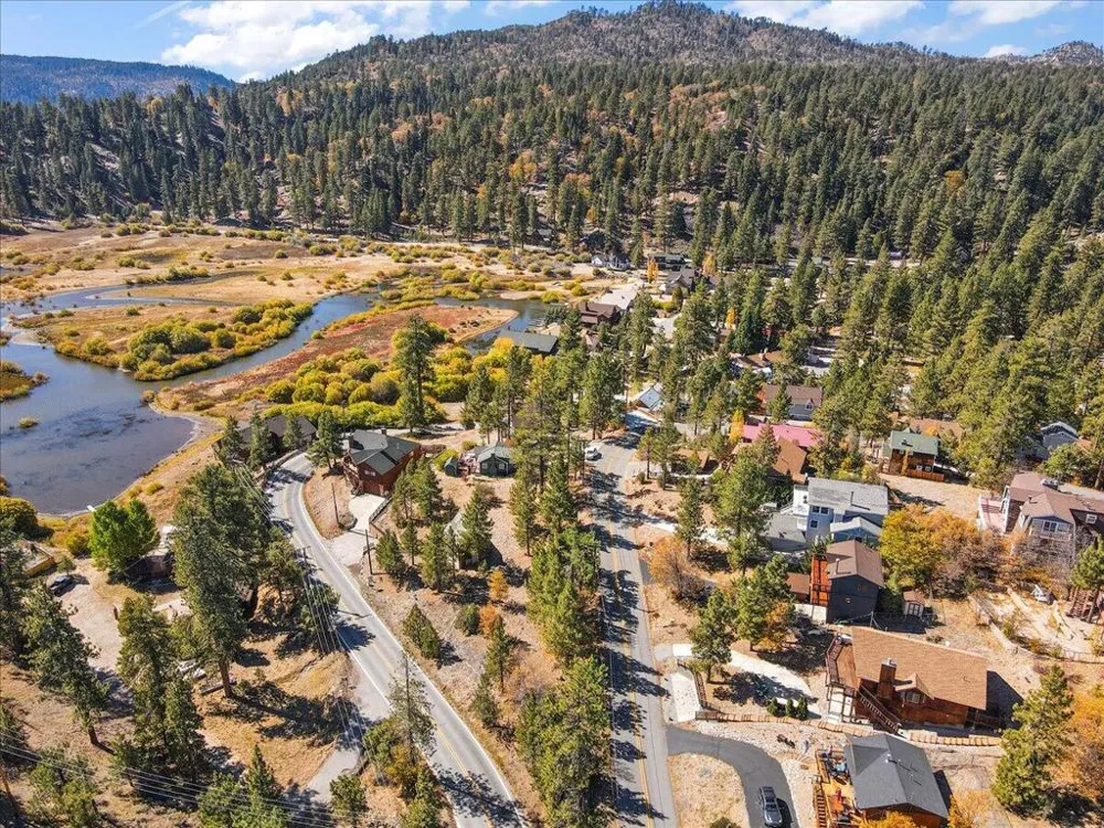 39337 Garden Place Fawnskin, CA 92333