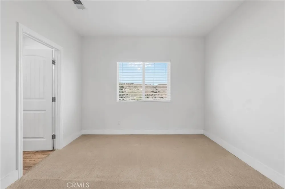 7108 Luane Trail Colton, CA 92324