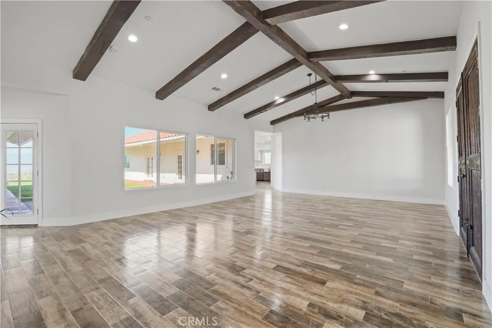 7108 Luane Trail Colton, CA 92324