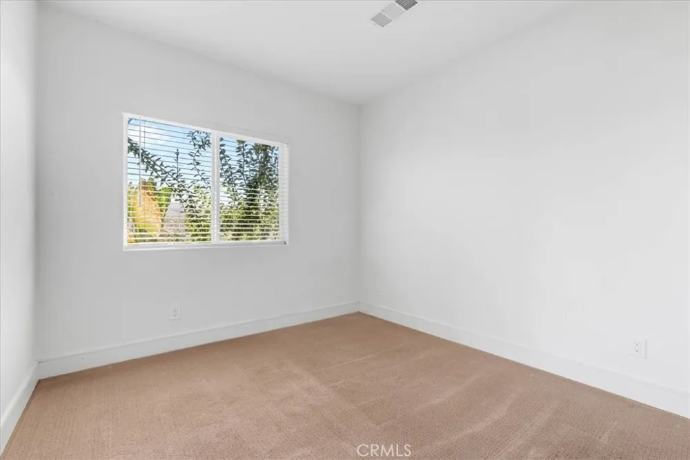 7108 Luane Trail Colton, CA 92324