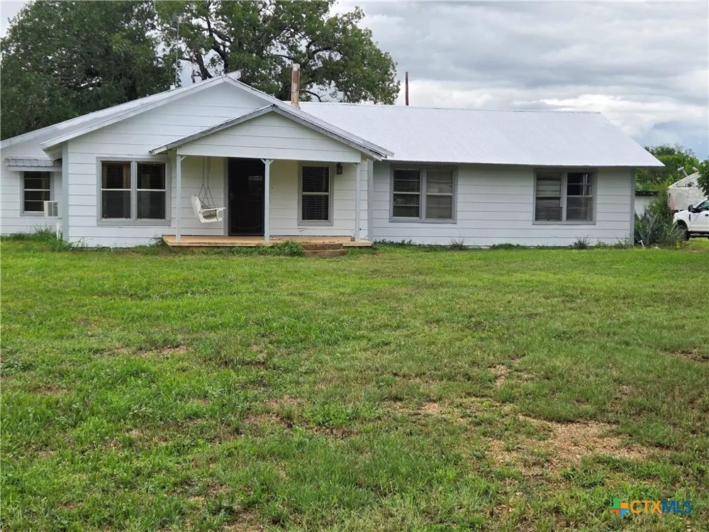 2631 C R 302 Rockdale, TX 76567