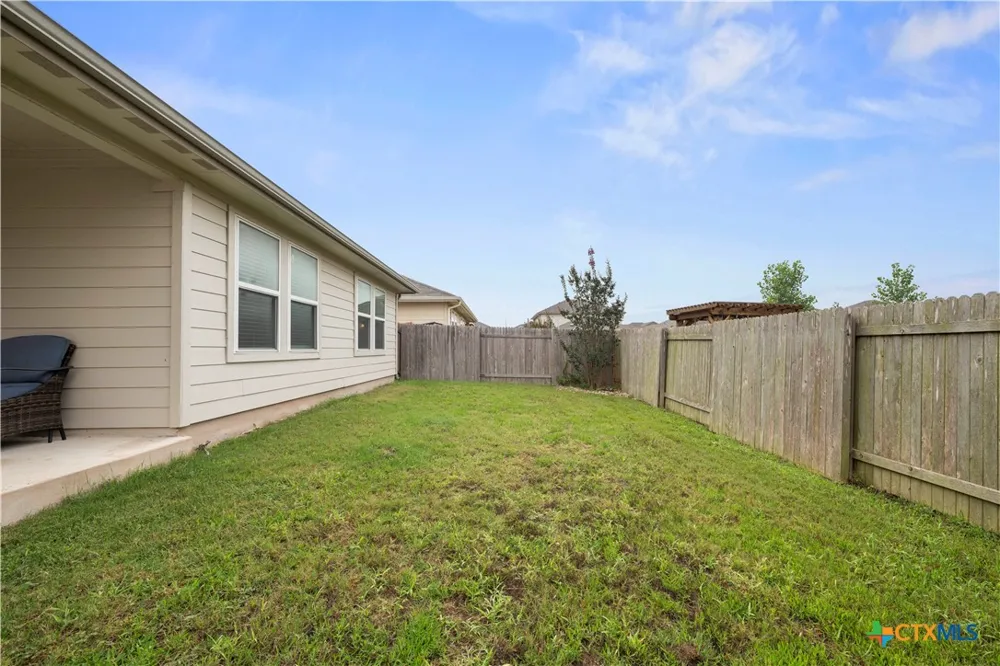 407 Water Way Avenue Hutto, TX 78634