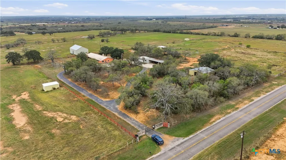 1211 Leissner School Road Seguin, TX 78155