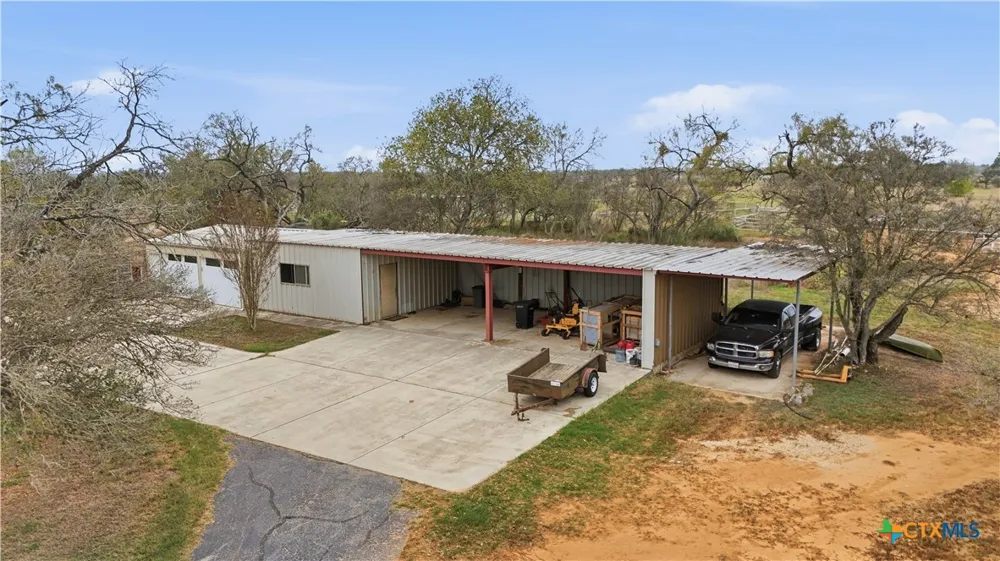 1211 Leissner School Road Seguin, TX 78155