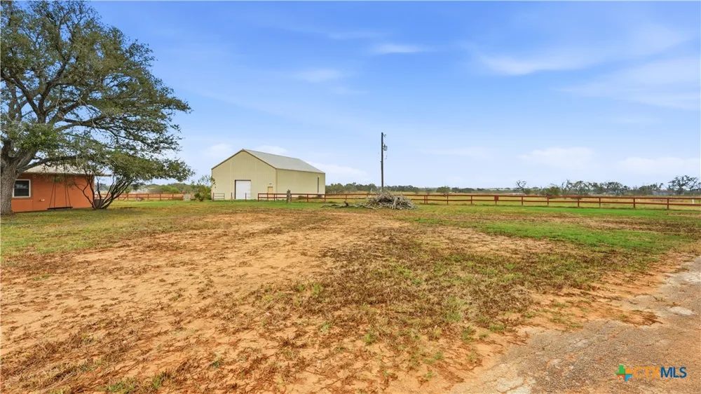 1211 Leissner School Road Seguin, TX 78155