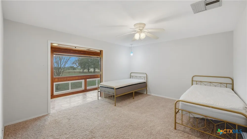 1211 Leissner School Road Seguin, TX 78155