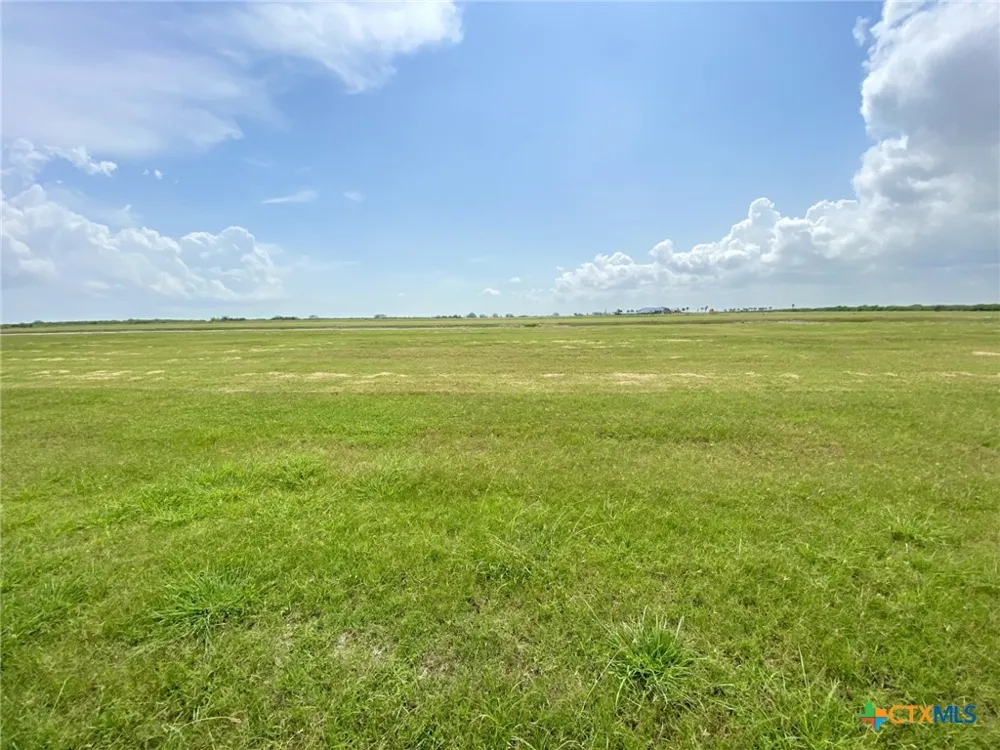 2936 Hammock Court Palacios, TX 77465