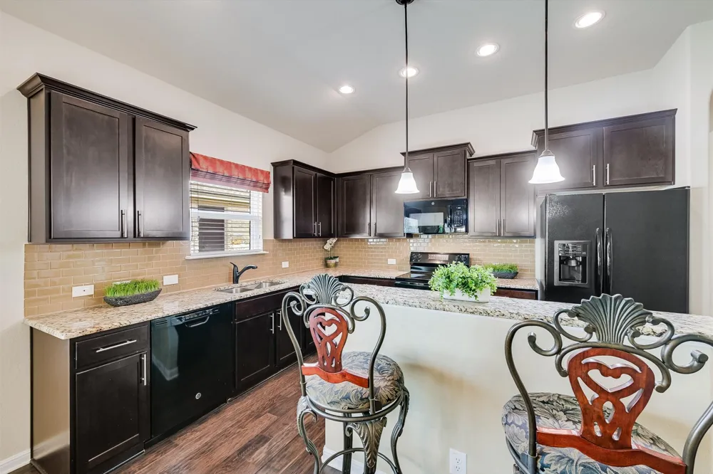 808 Walnut Canyon Boulevard Pflugerville, TX 78660