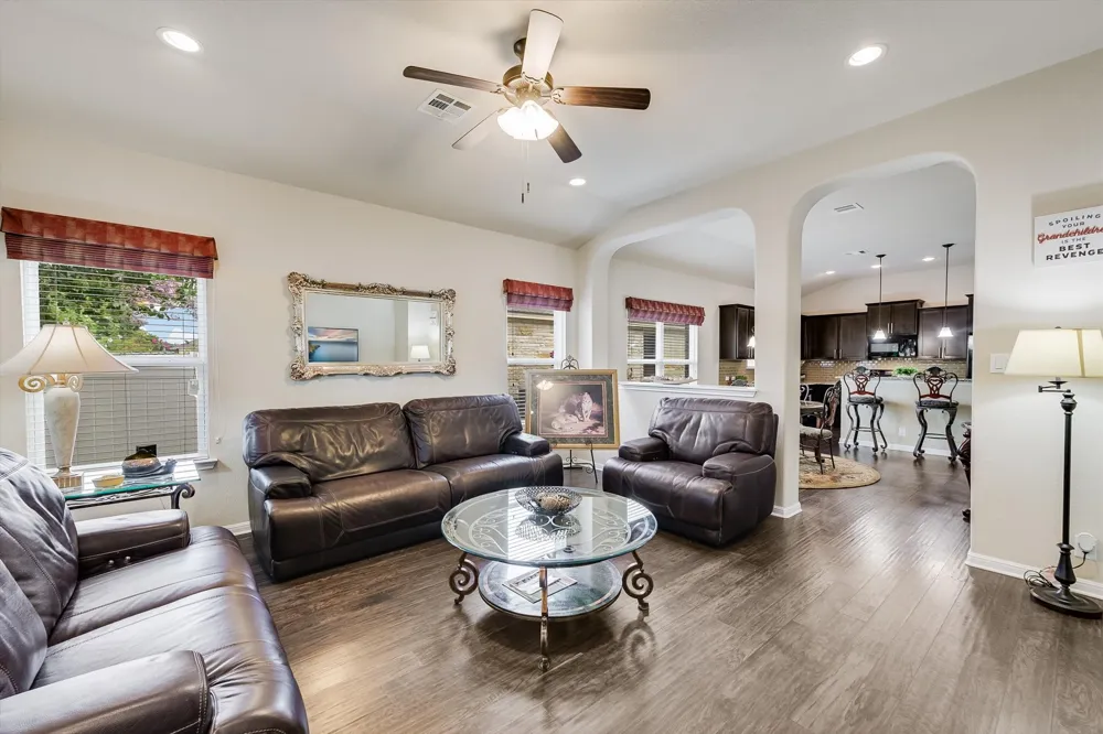 808 Walnut Canyon Boulevard Pflugerville, TX 78660