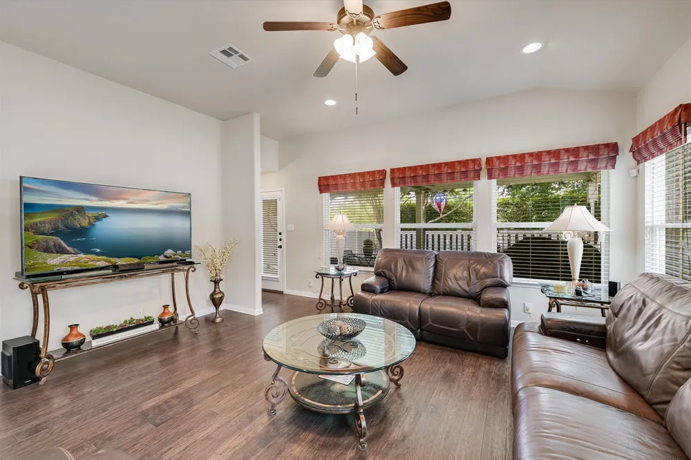808 Walnut Canyon Boulevard Pflugerville, TX 78660