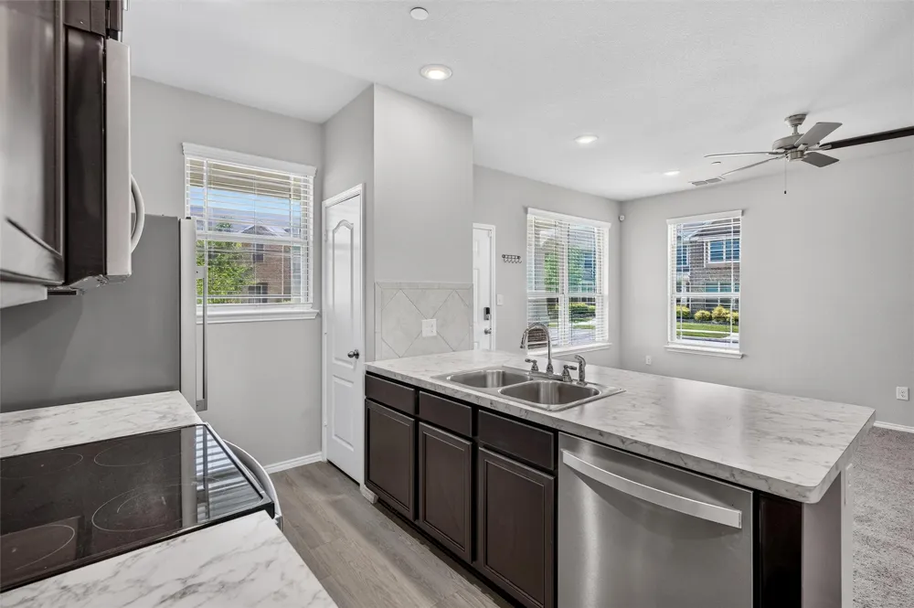 2420 Canongate Drive Denton, TX 76207