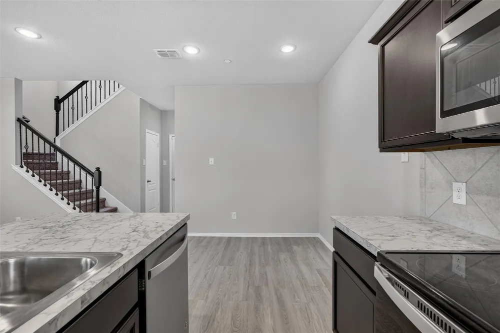 2420 Canongate Drive Denton, TX 76207
