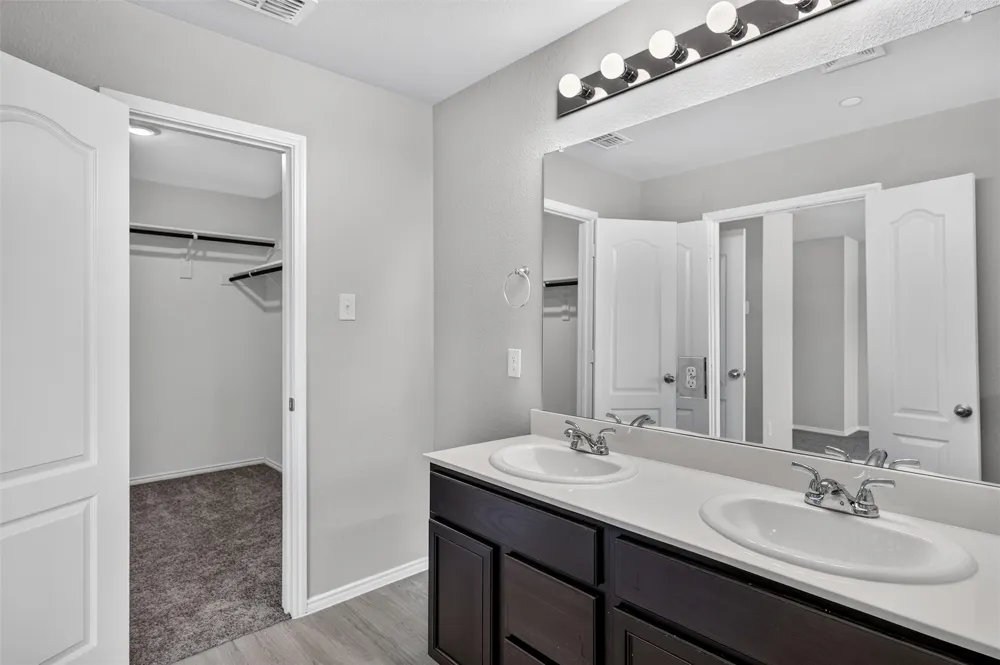 2420 Canongate Drive Denton, TX 76207