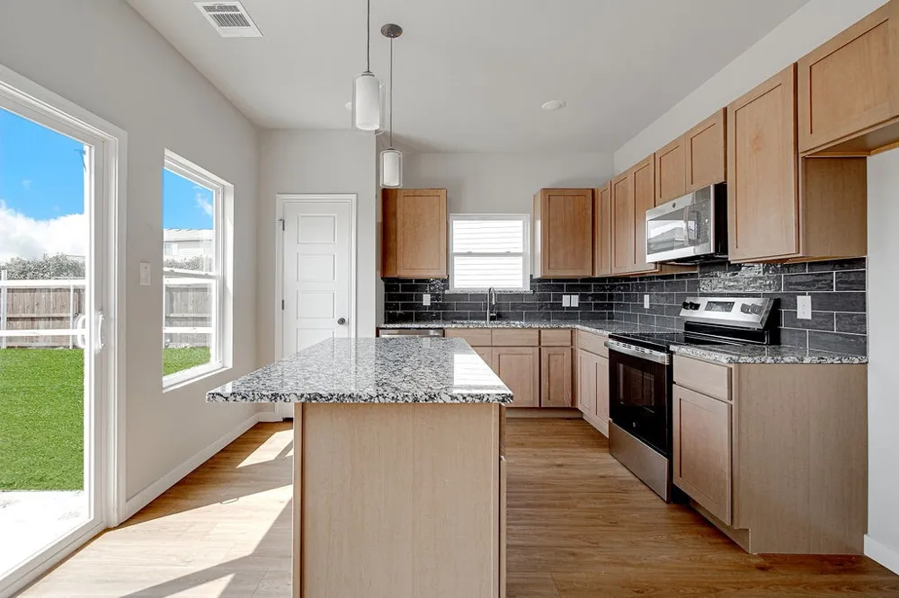 10504 Ruffin Drive Fort Worth, TX 76131