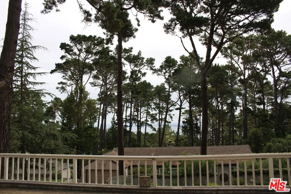 1 Greenwood Way Monterey, CA 93940