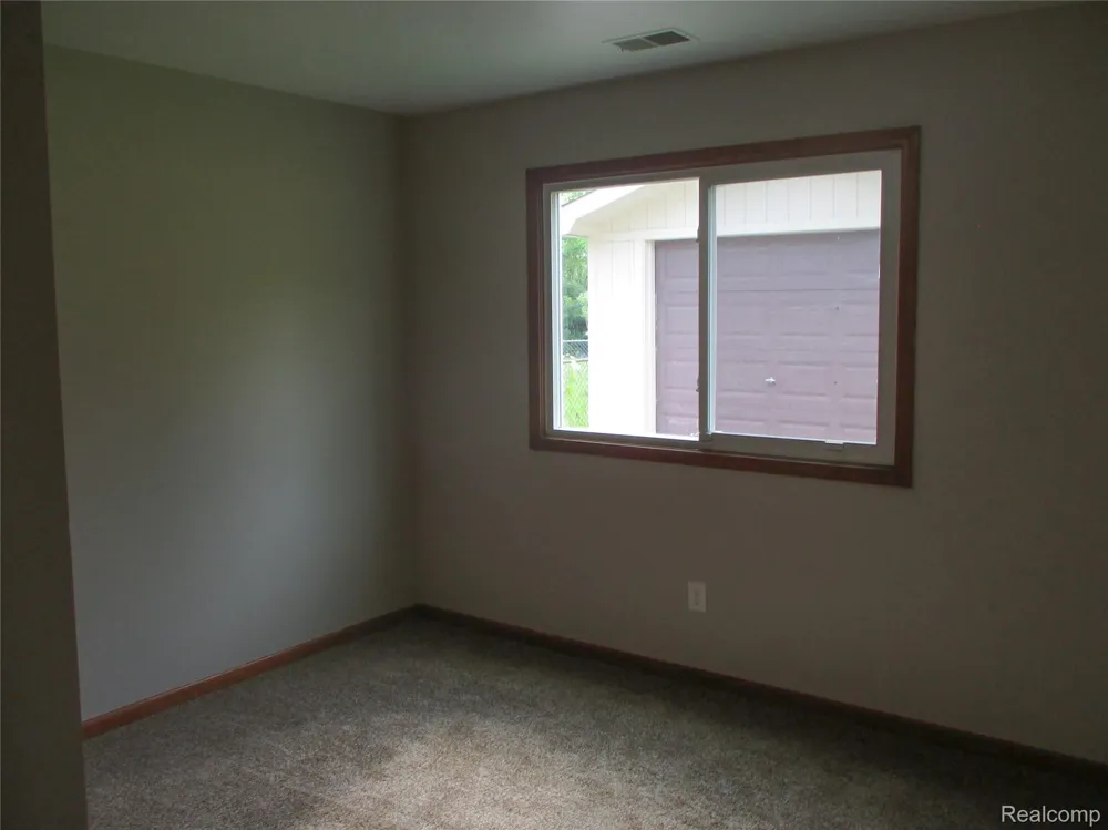 23777 Piper Avenue Eastpointe City, MI 48021