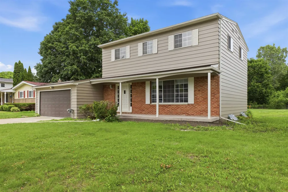 929 Springview Drive Flushing Charter Township, MI 48433