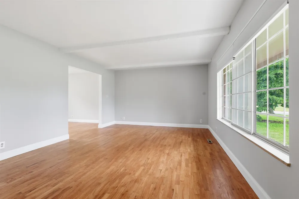 929 Springview Drive Flushing Charter Township, MI 48433