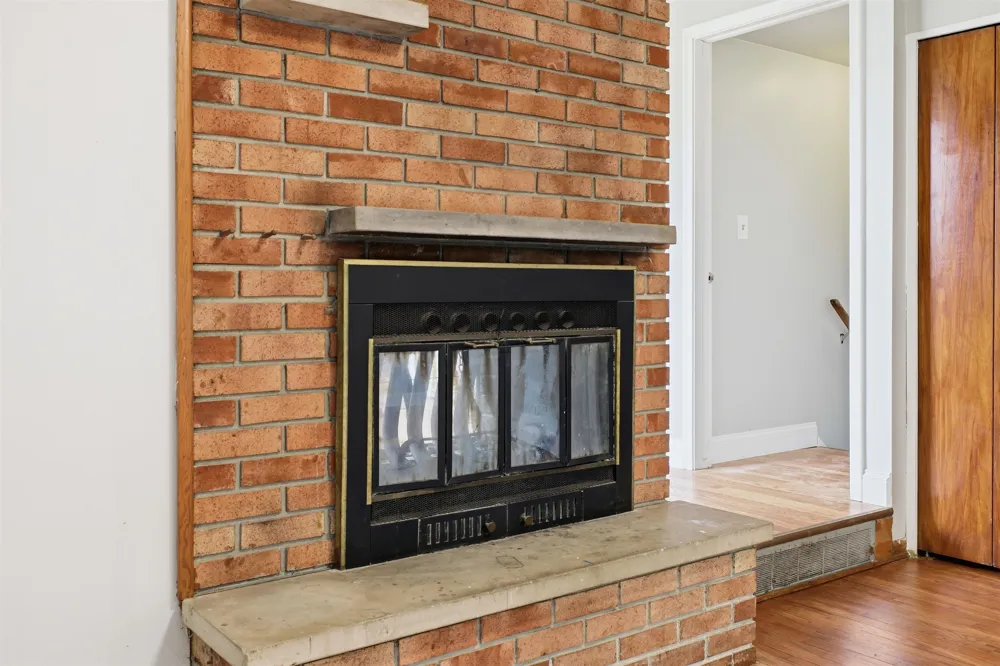 929 Springview Drive Flushing Charter Township, MI 48433