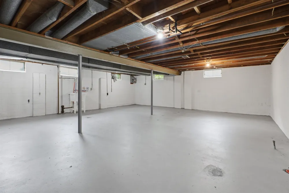 929 Springview Drive Flushing Charter Township, MI 48433