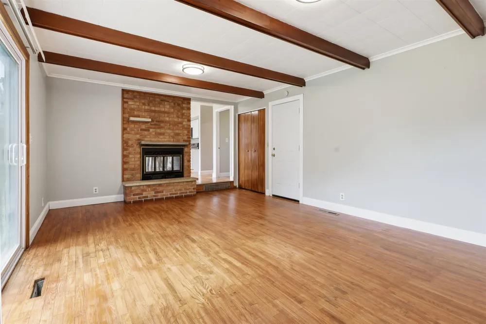 929 Springview Drive Flushing Charter Township, MI 48433