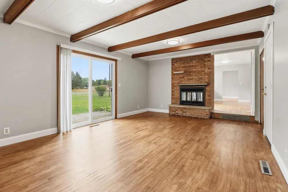929 Springview Drive Flushing Charter Township, MI 48433