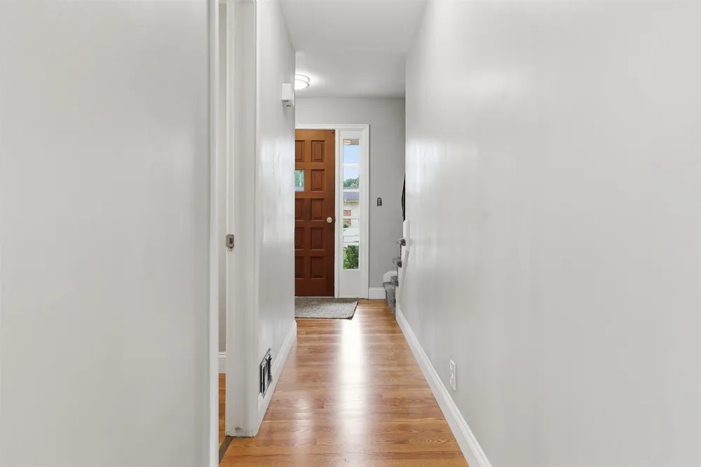 929 Springview Drive Flushing Charter Township, MI 48433