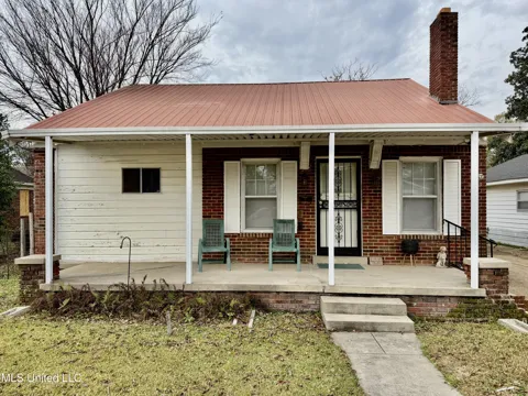 813 Cuyahoga Street