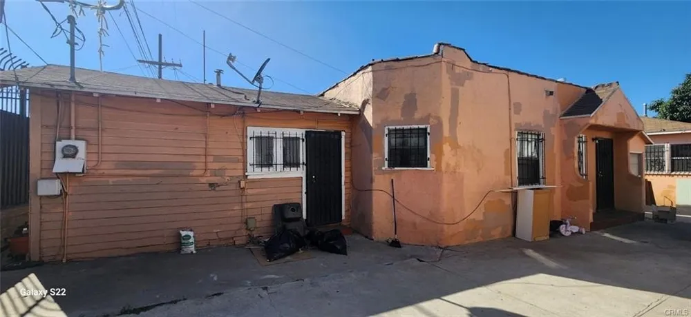 1214 W 85th Street Los Angeles, CA 90044
