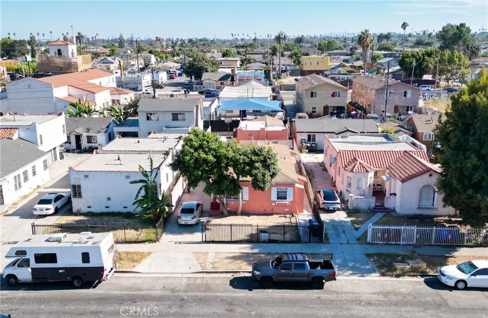 1214 W 85th Street Los Angeles, CA 90044