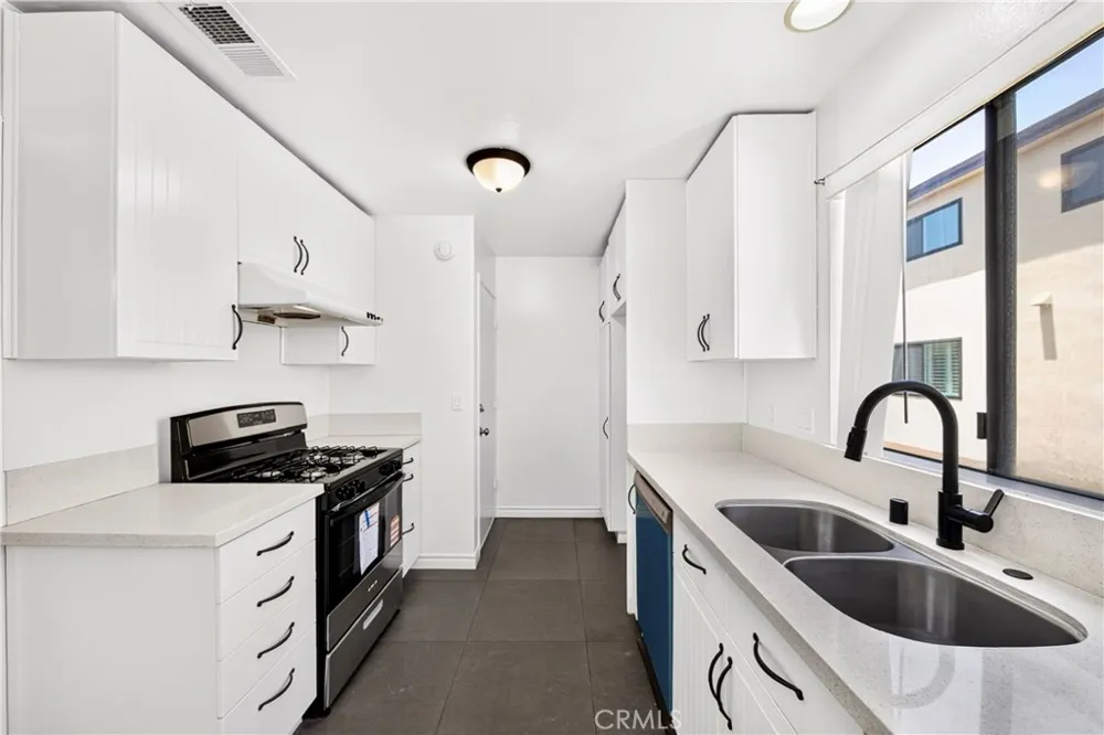 3467 171st Torrance, CA 90504