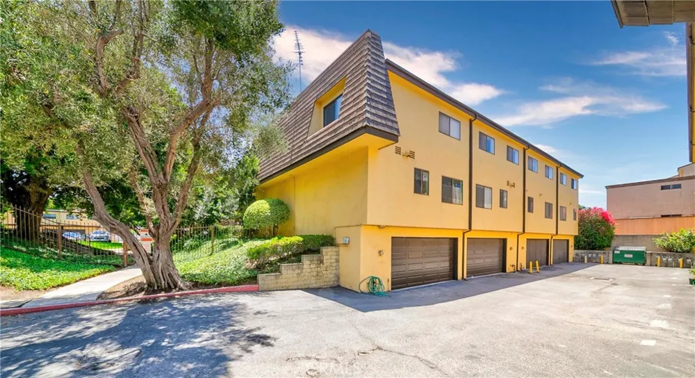 3467 171st Torrance, CA 90504