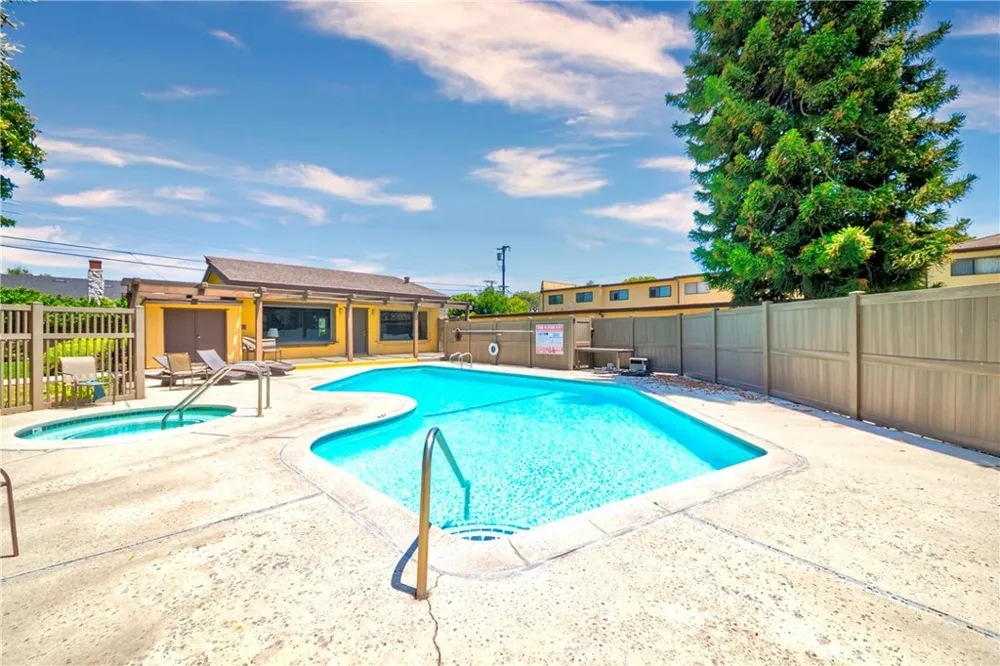 3467 171st Torrance, CA 90504