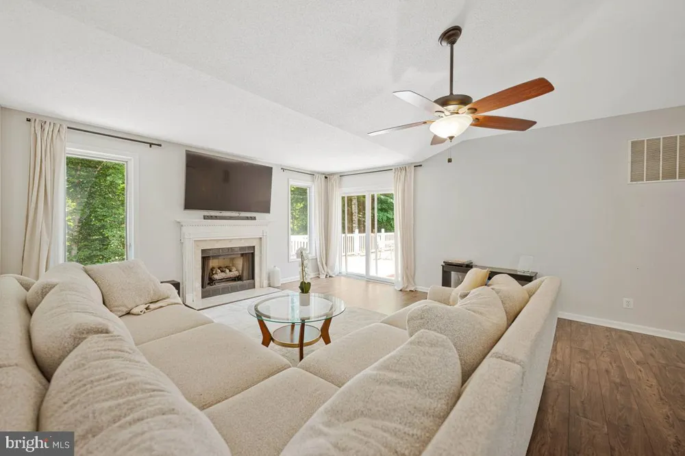 1010 WALES DRIVE La Plata, MD 20646