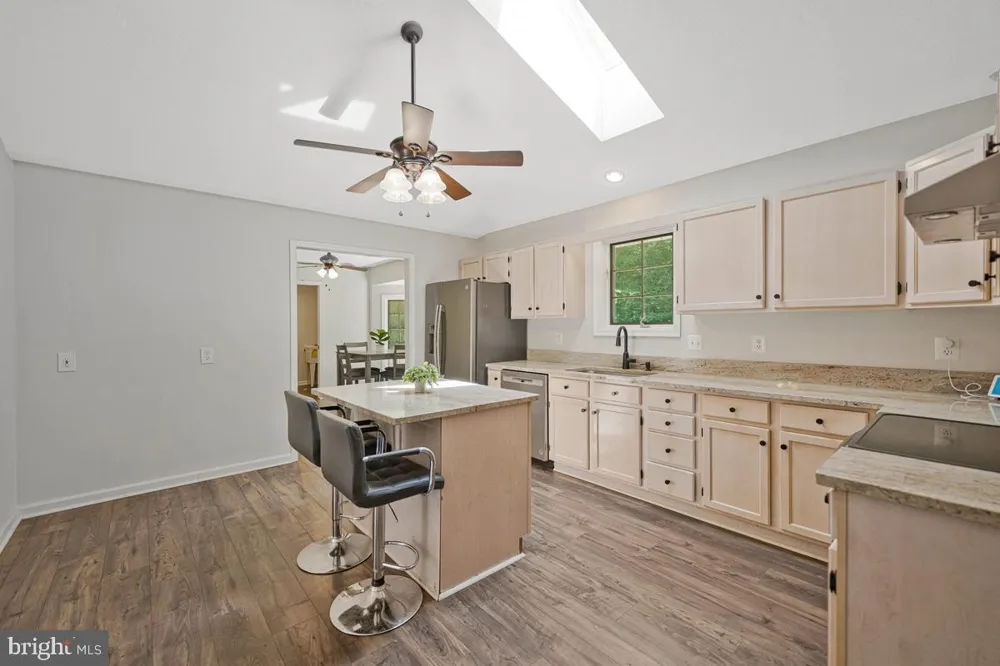1010 WALES DRIVE La Plata, MD 20646