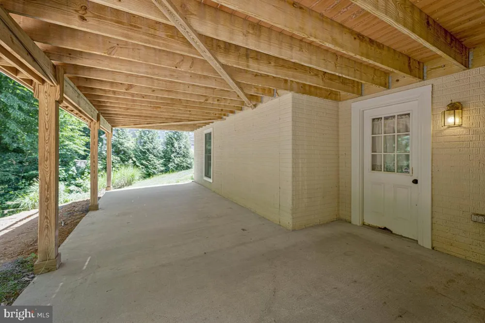 1010 WALES DRIVE La Plata, MD 20646