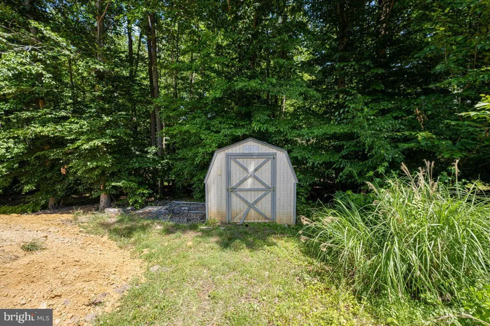 1010 WALES DRIVE La Plata, MD 20646