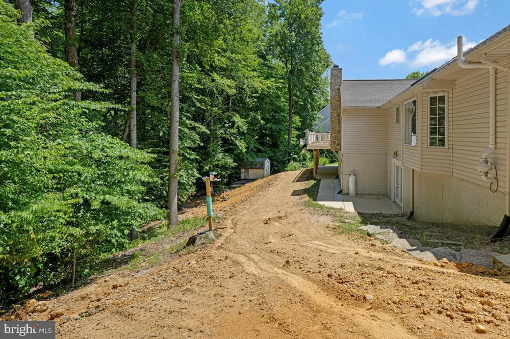 1010 WALES DRIVE La Plata, MD 20646