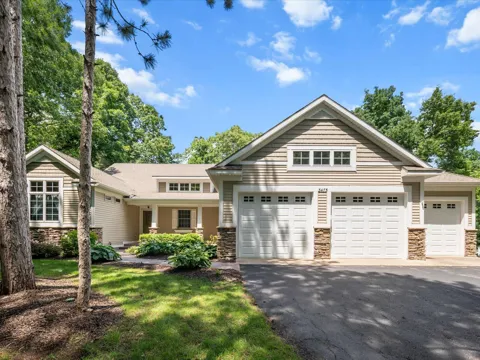 3475 Trail West Drive NE