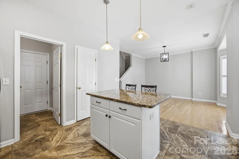 1804 Robinwood Village Drive Gastonia, NC 28054