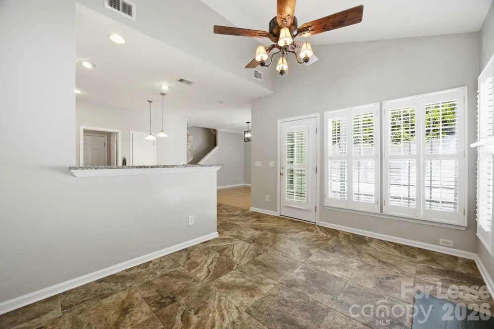 1804 Robinwood Village Drive Gastonia, NC 28054