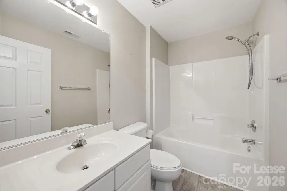 1804 Robinwood Village Drive Gastonia, NC 28054