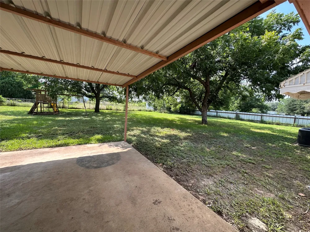 303 Victor Street Comanche, TX 76442