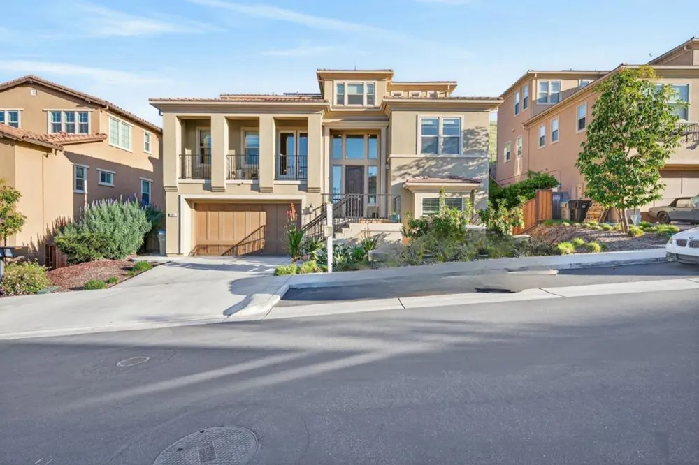 1414 Cottlestone Court San Jose, CA 95121