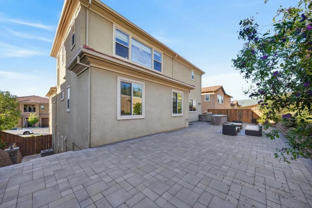 1414 Cottlestone Court San Jose, CA 95121