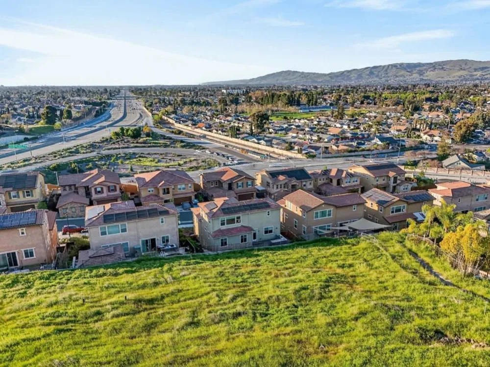 1414 Cottlestone Court San Jose, CA 95121