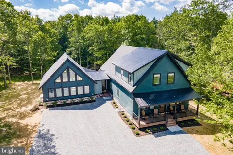 49 GREENSTONE WAY