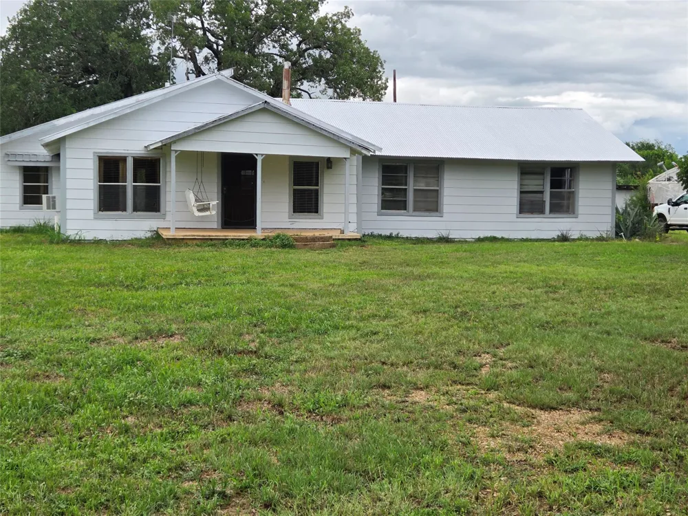 3165 CR 302 Rockdale, TX 76567